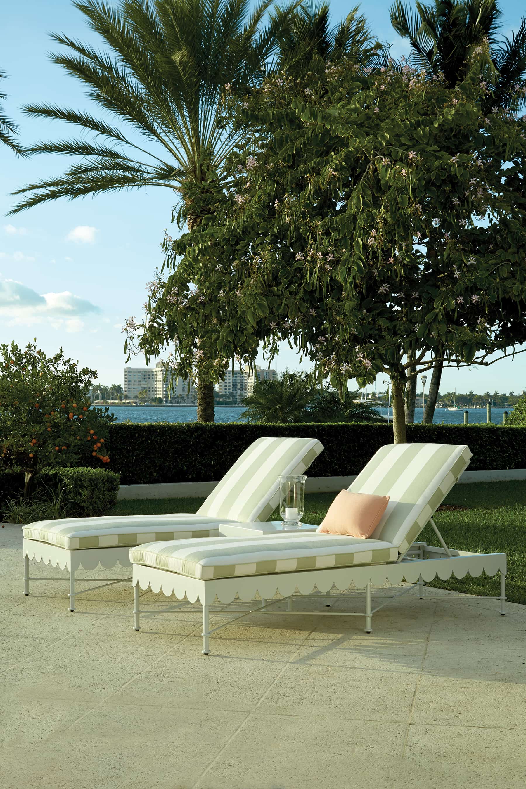 Awning Chaise