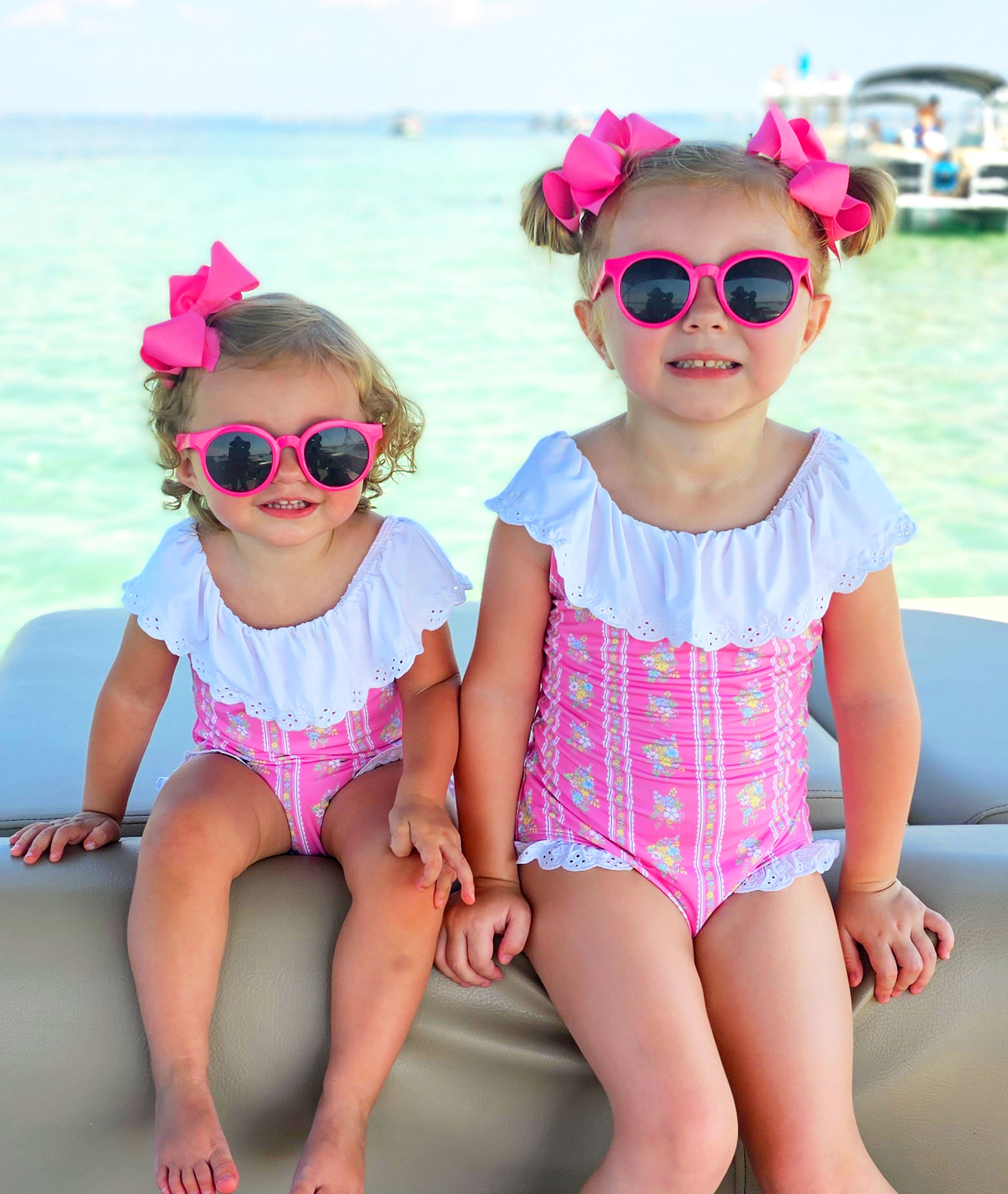 Medium Hot Pink Grosgrain Bows