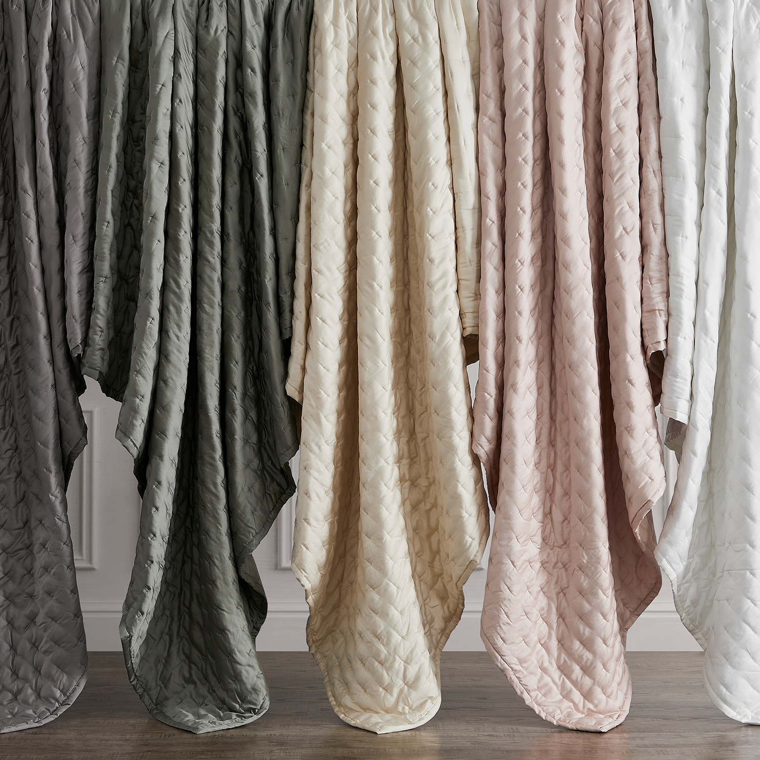 Sheer comfort meets sustainable luxury in the Eucalyptus Quilt—breathable, cool, and supremely soft lyocell for year-round comfort with timeless style.
