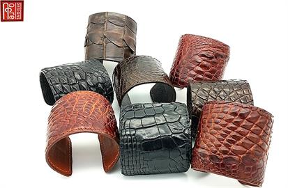 Genuine leather jewelry 