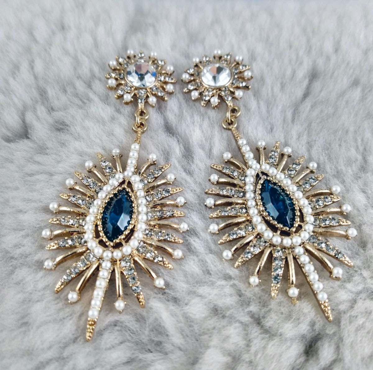 Ankor Earring