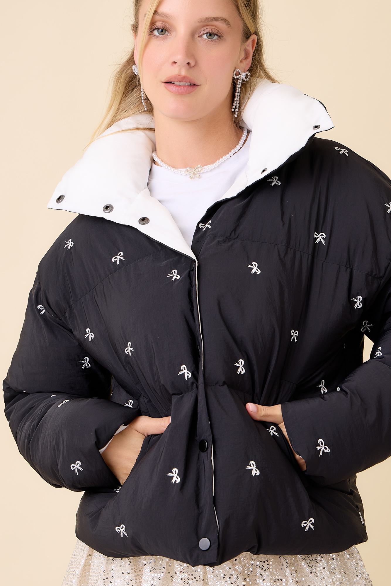 Ribbon Bow Embroidered Puffer Jacket With Contrasting Collar