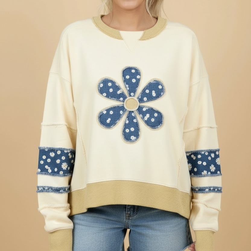 Daisy Applique Raw Edge Oversized Sweatshirt