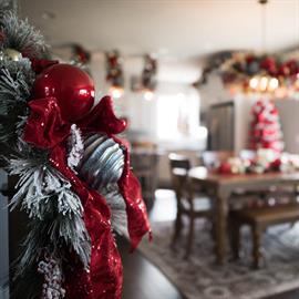 Vickerman 9' Flocked Ponderosa Garland