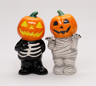 Pumpkin Mummy Salt and Pepper 3 1/2"H