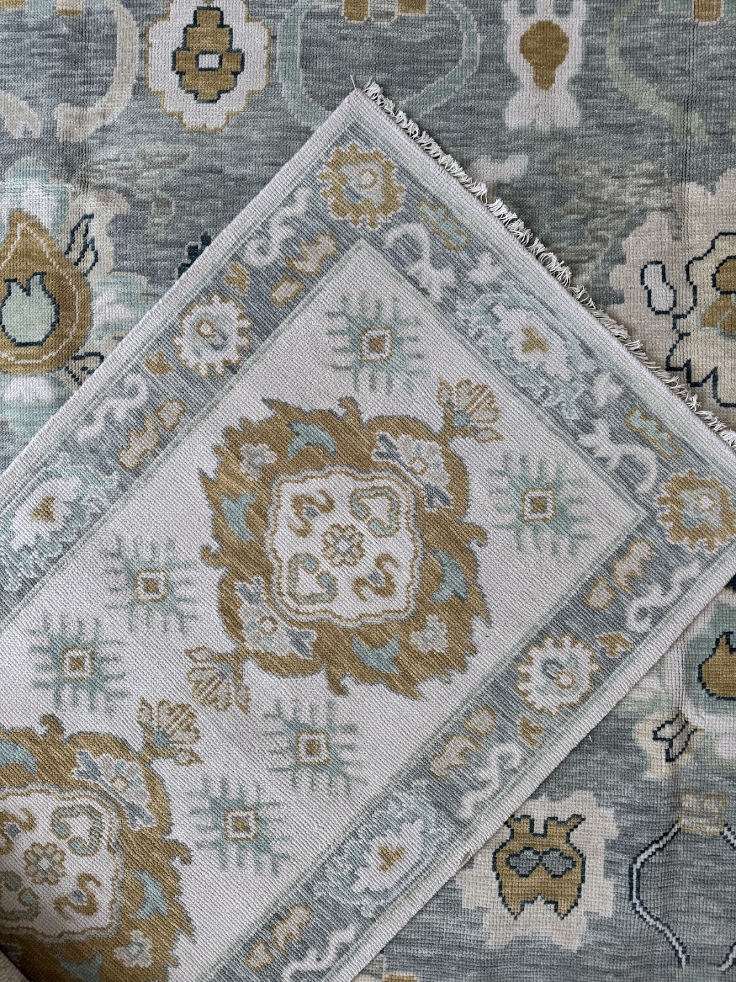 English Village Lane - 100% New Zealand Wool Rug