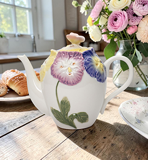 Pansy Teapot 6"H