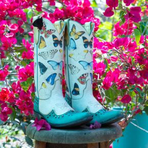 Crackled White with Turquoise Overlay Including Studs and Butterfly Designs Tattoed on the Shaft of Eilir L4063-6