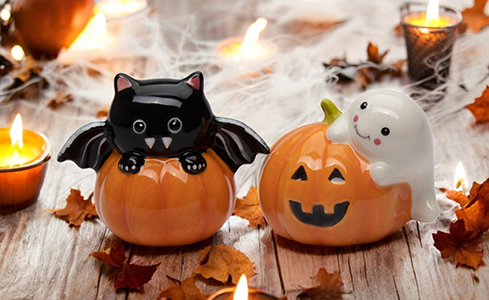 Pumpkin Kitty Bat and Ghost Salt and Pepper 2 1/2"H
