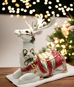 Sitting Reindeer 9 1/4"H