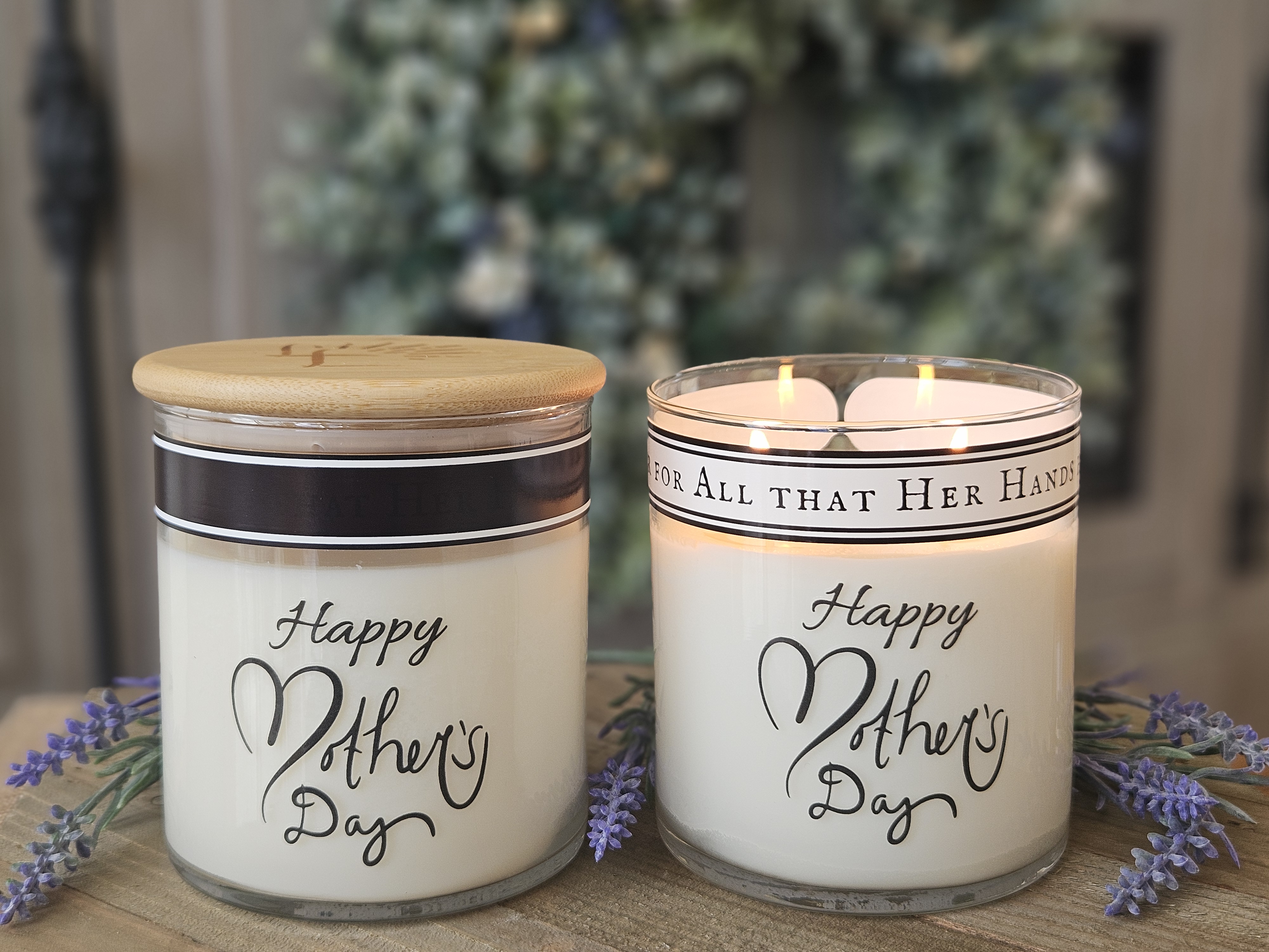 Natural Soy-Coconut Reveal Honoring Mother's Candle